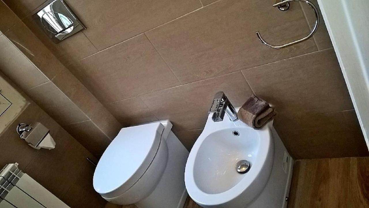 Manzoni House Apartment Лече Екстериор снимка