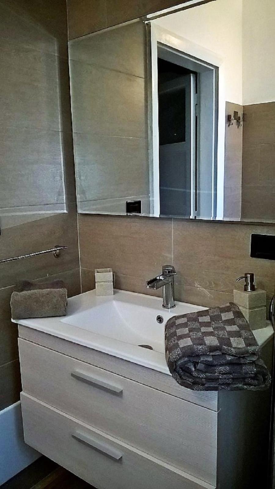Manzoni House Apartment Лече Екстериор снимка